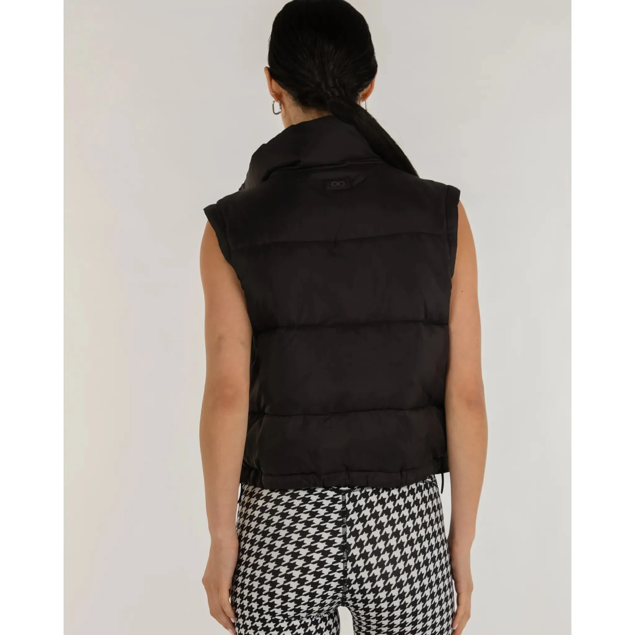 On the Go Puffer Convertible Jacket Vest